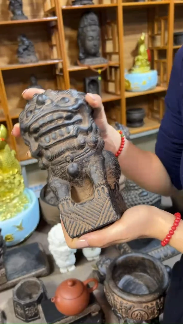 陶土【火山泥】案头狮一对