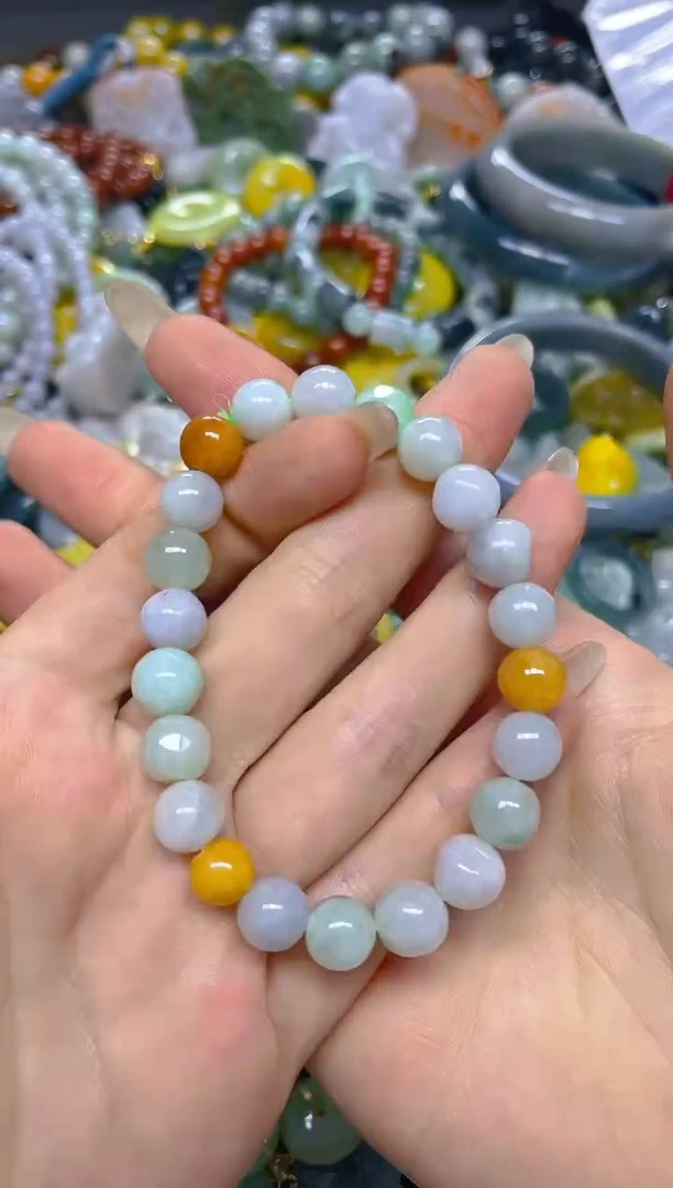 颈饰未镶嵌翡翠8MM/ R /翡翠A货，一件也是批发价