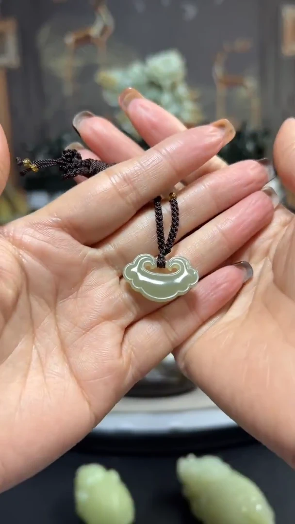 未镶嵌和田玉挂件挂件