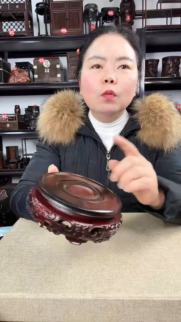 【闪购商品】木旋转12公分老李红木工艺品