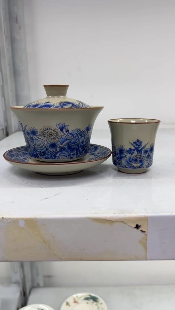 汝窑马蹄蝶恋花悬停盖碗+1杯