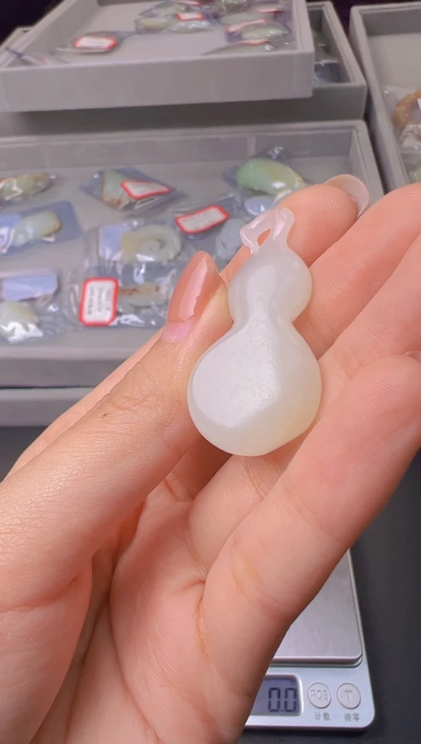 吊坠(不含链)未镶嵌和田玉XJH00017