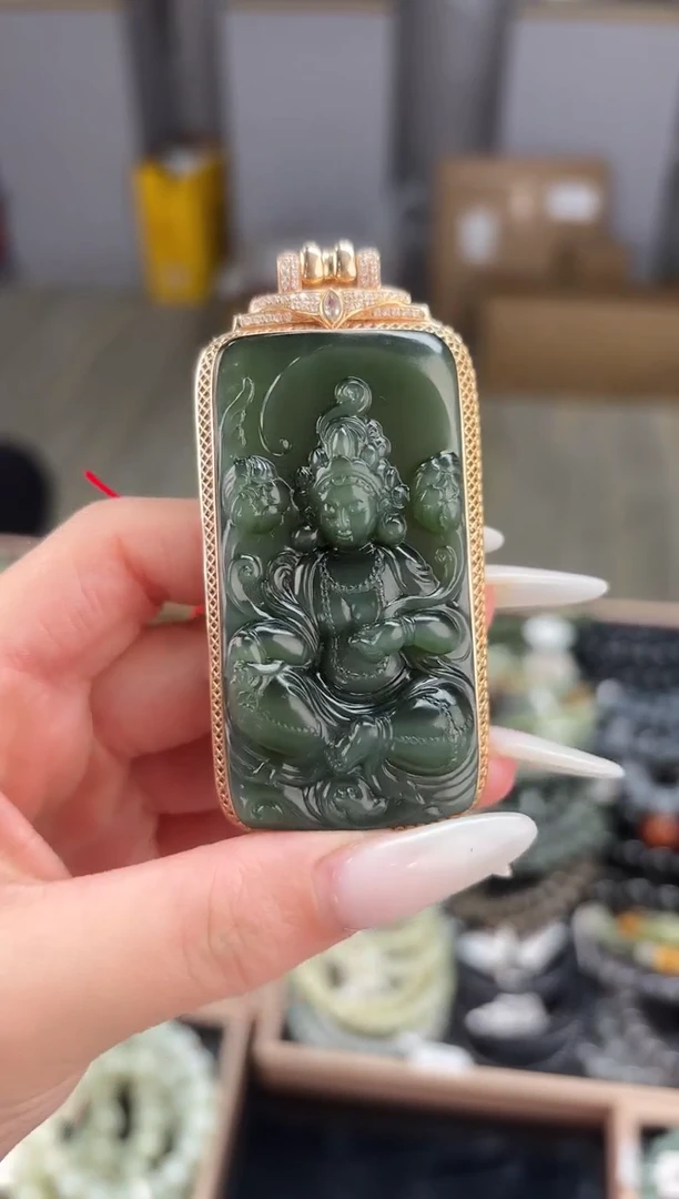 吊坠(不含链)未镶嵌和田玉董小姐推荐 多样性发货 拍一发一