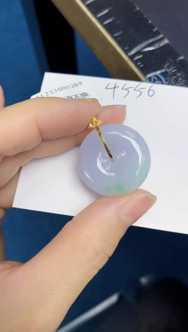 翡翠18K金镶嵌颈饰天然缅甸翡翠A货
