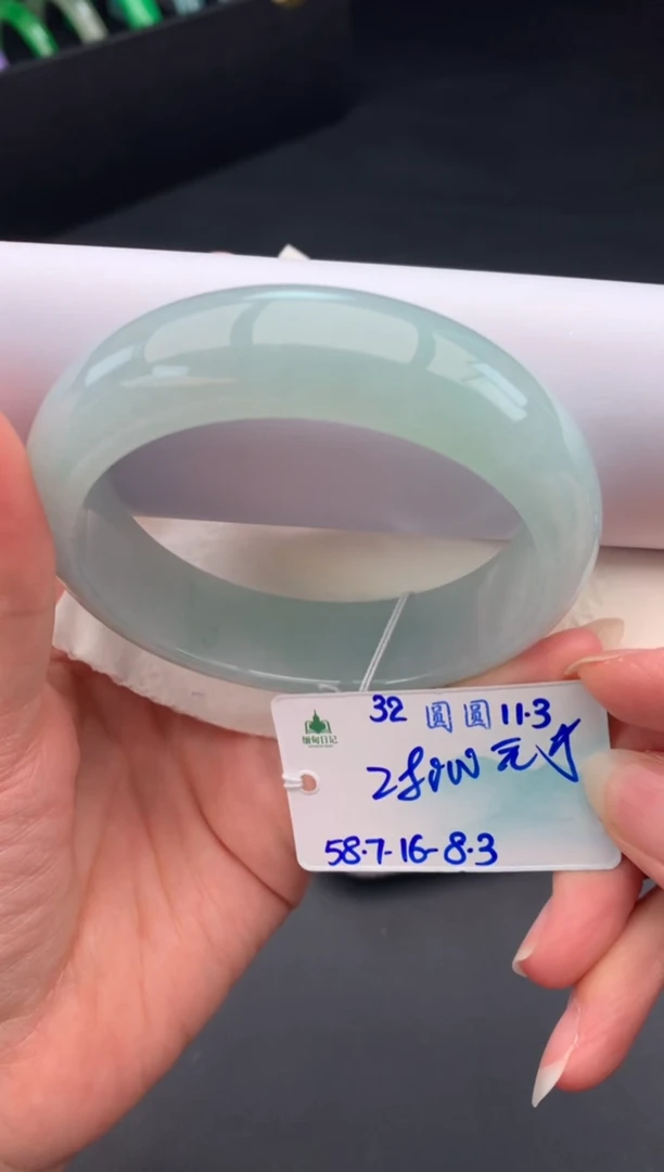 未镶嵌手镯翡翠翡翠自带#送人#，假一赔三