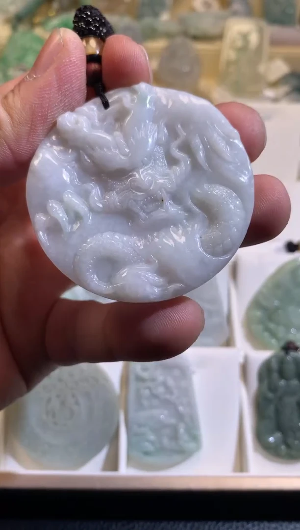 【闪购商品】翡翠颈饰未镶嵌02/24/36