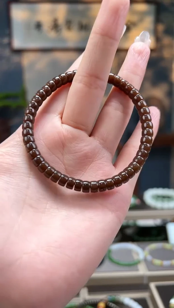 【闪购商品】和田玉手串未镶嵌巧克力糖6mm