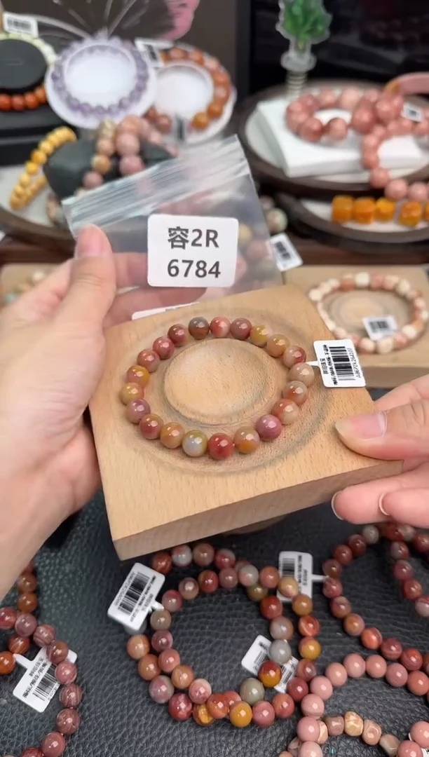 未镶嵌手链石英质玉?****。2R6784