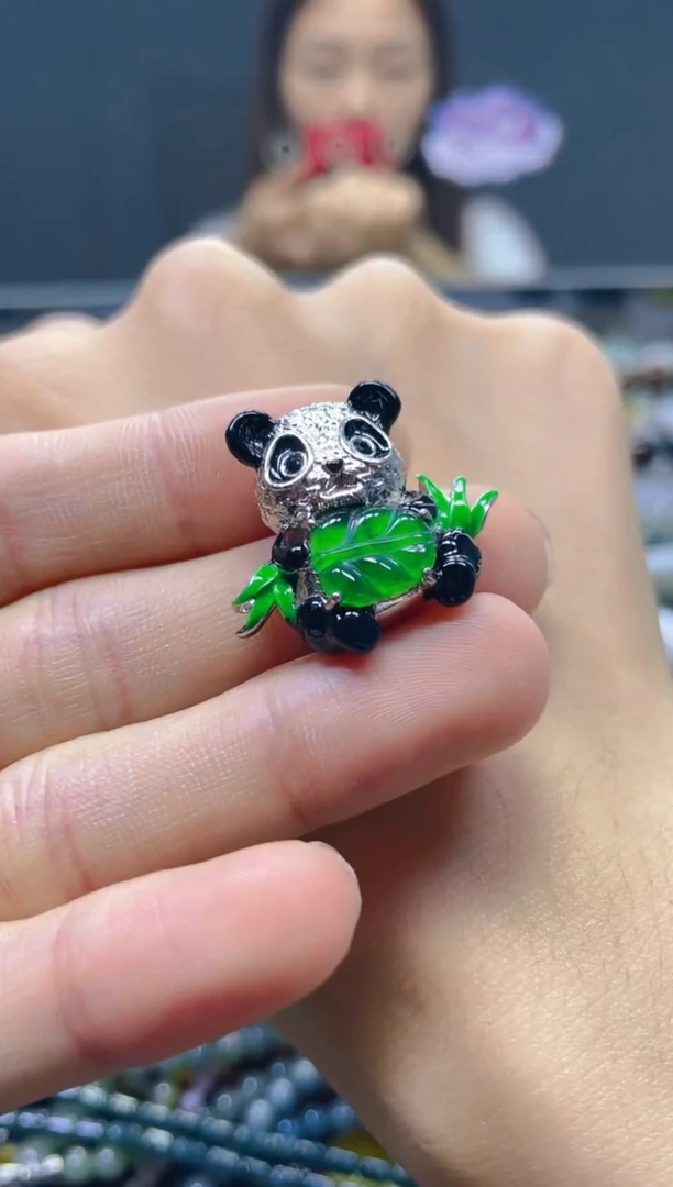 颈饰未镶嵌翡翠/R/翡翠A货，一件也是批发价