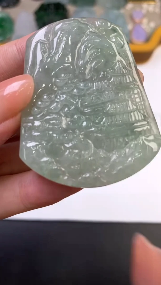 未镶嵌挂件翡翠302639    多人