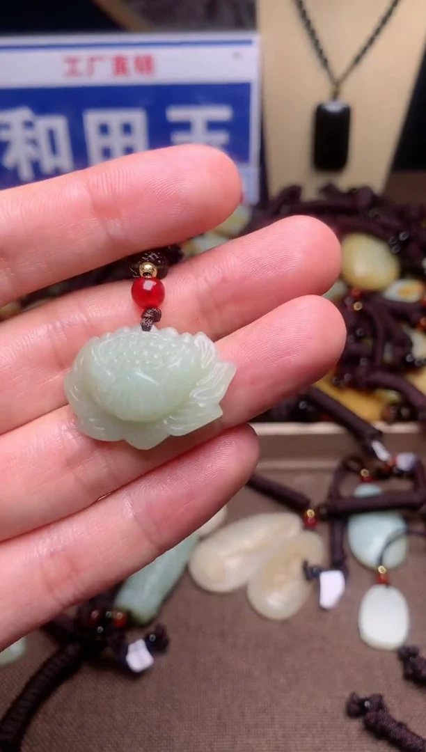 【闪购商品】和田玉颈饰未镶嵌1