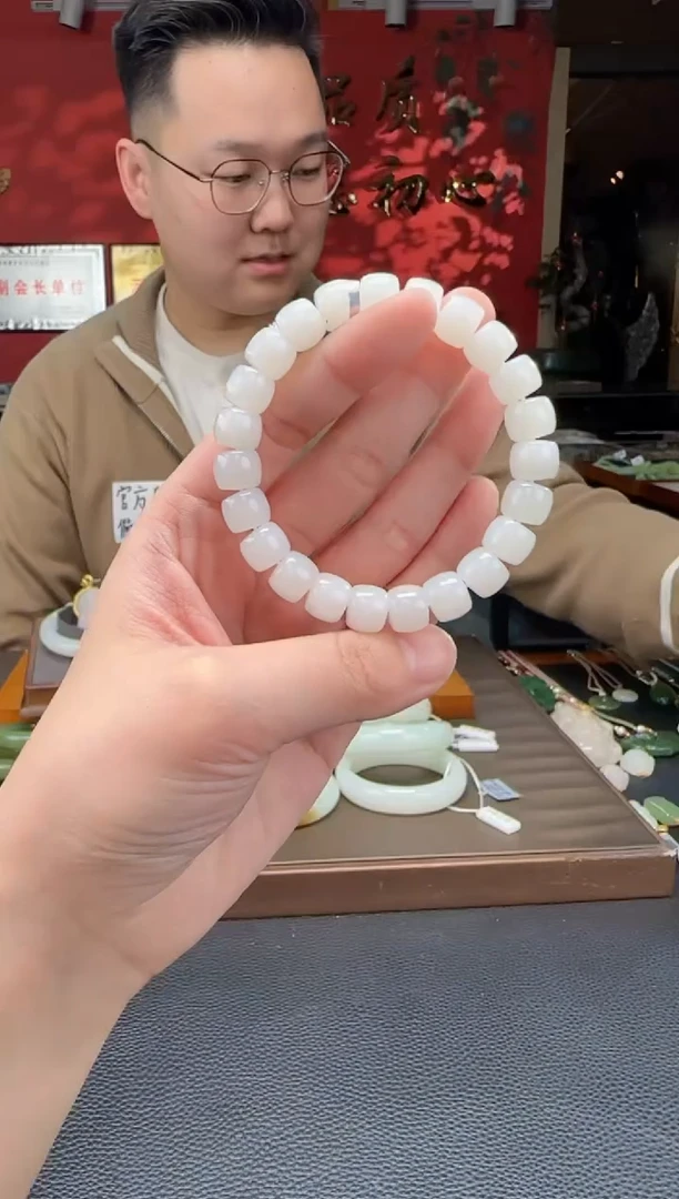 【闪购商品】和田玉手串未镶嵌白玉直切单圈手串