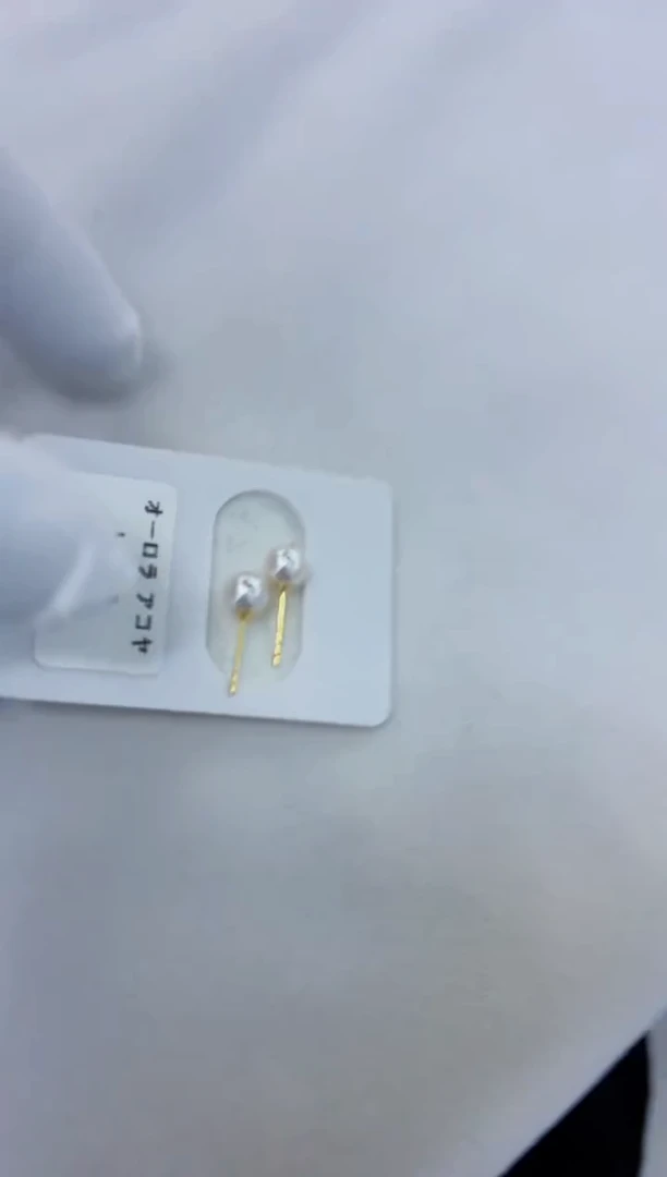 18K金镶嵌耳饰海水珍珠5.5-6素钉