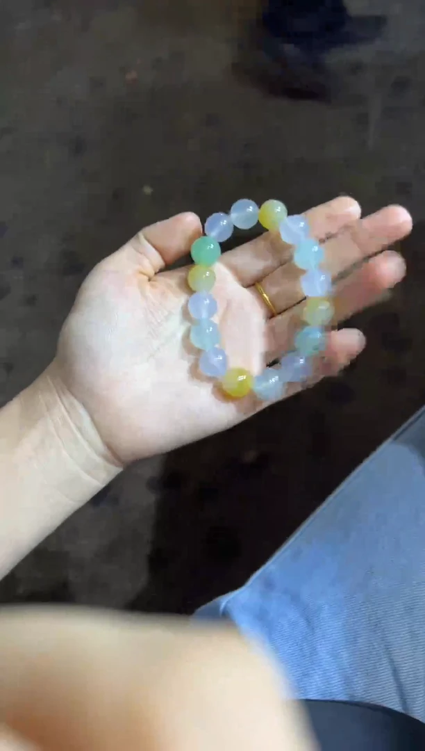 未镶嵌定制翡翠手串