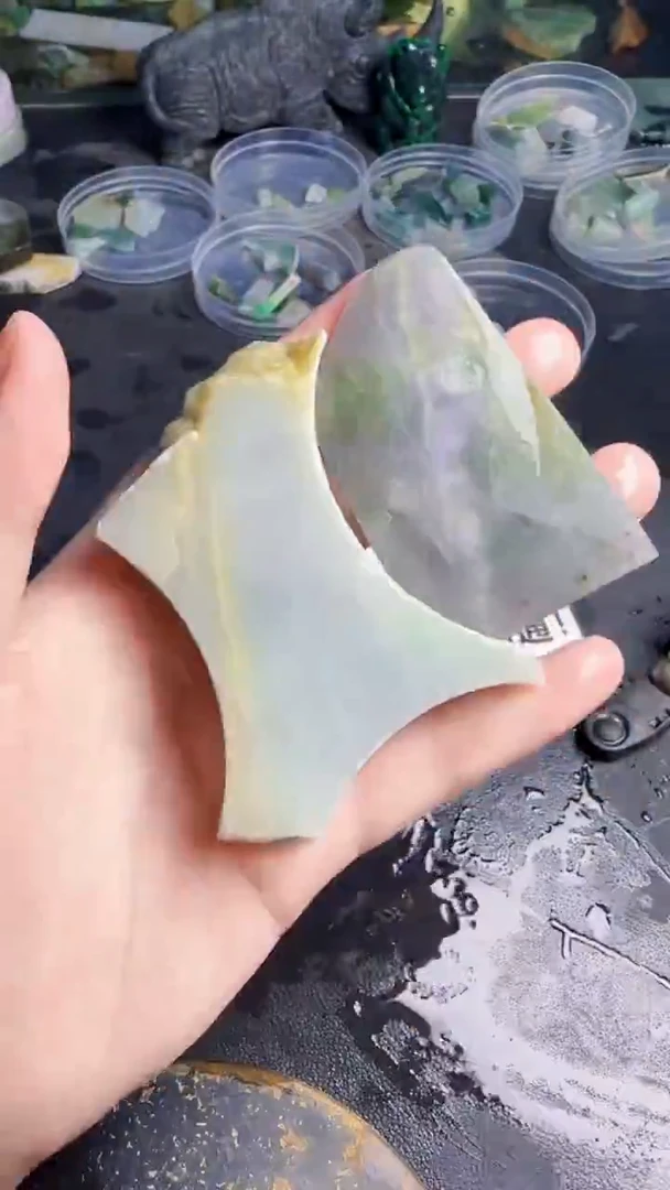 未镶嵌挂件翡翠D*C天然翡翠009