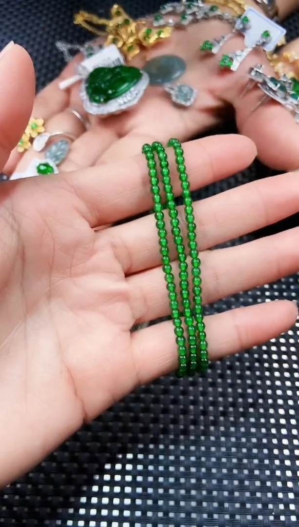 【闪购商品】翡翠手串未镶嵌111111111
