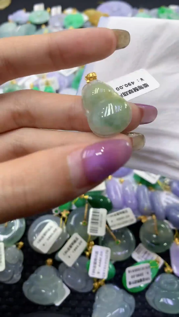 颈饰未镶嵌翡翠天然缅甸翡翠A货