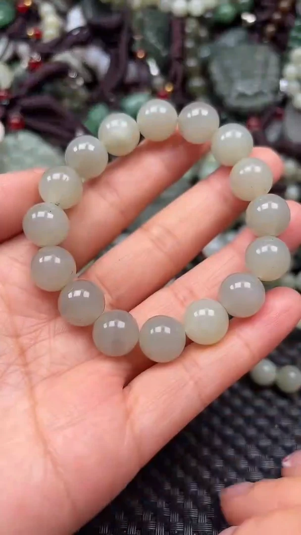 【闪购商品】和田玉颈饰未镶嵌.