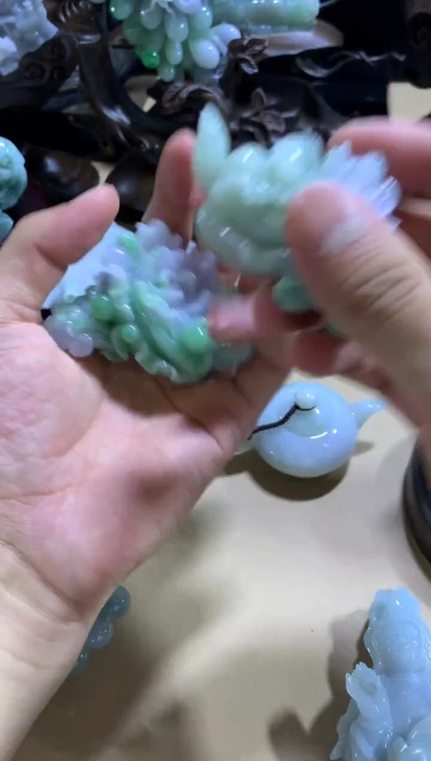 翡翠摆件未镶嵌翡翠摆件
