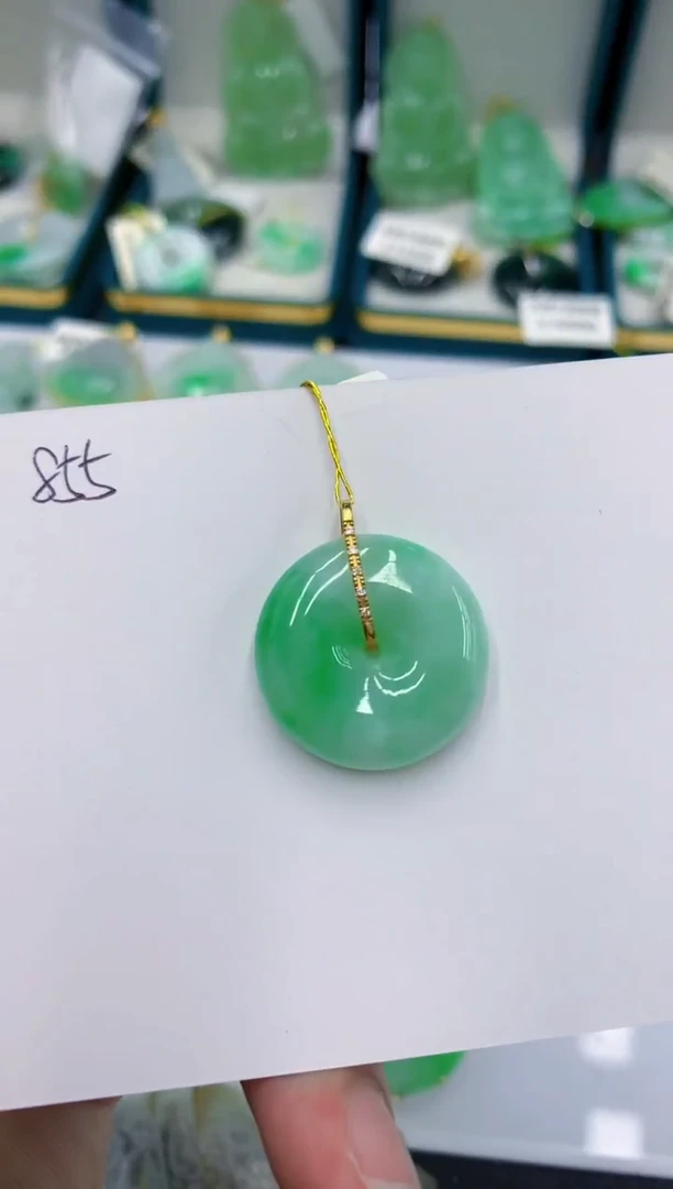 颈饰18K金镶嵌翡翠111111