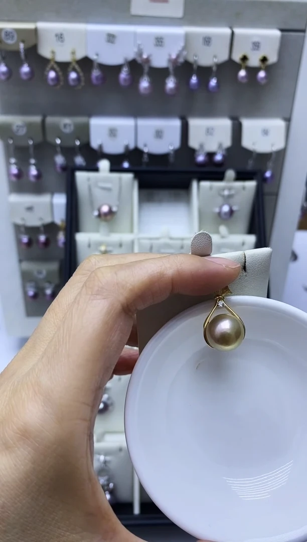 银S925镶嵌淡水珍珠耳饰吊坠