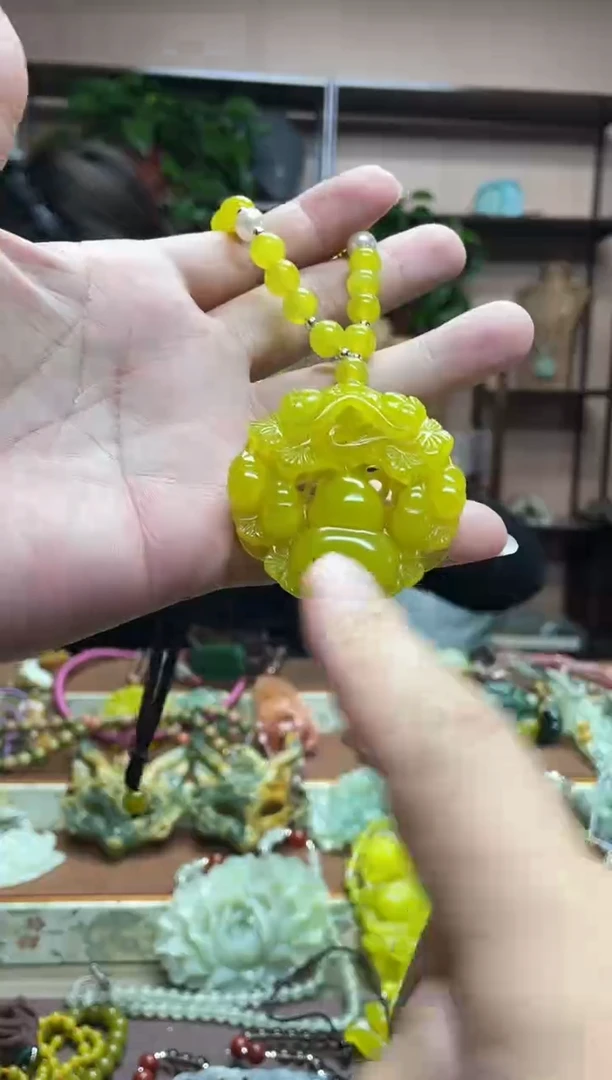 未镶嵌岫玉吊坠·