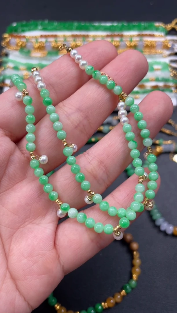 套链18K金镶嵌翡翠多样性   发货一条   P381