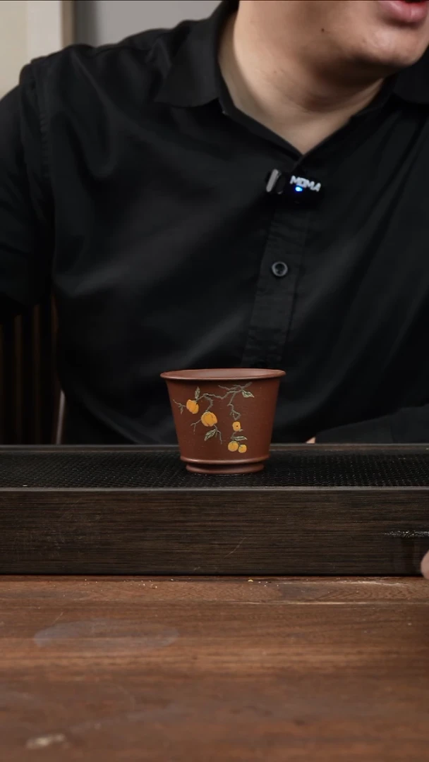茶杯紫砂D****?紫泥柿子  堆绘主人杯 ！