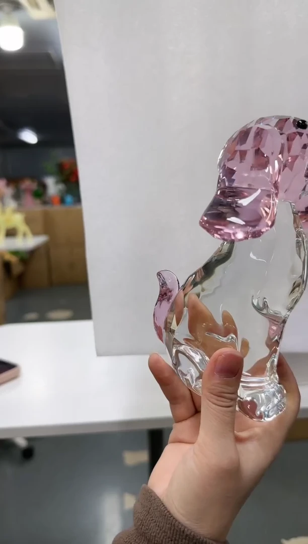藤金沃水晶琉璃摆设     狗