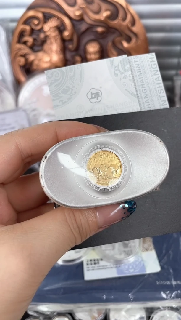 纯金2013金猫1/10盎司100克银锭带证书