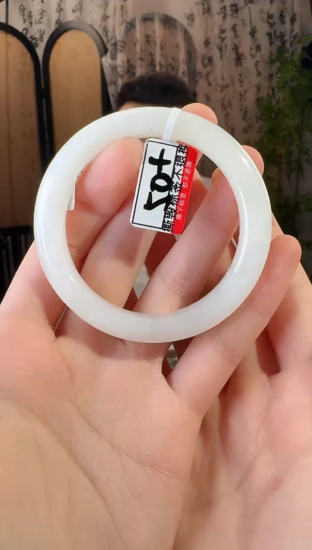 和田玉手镯未镶嵌白玉手镯（拍下备注圈口!!!）