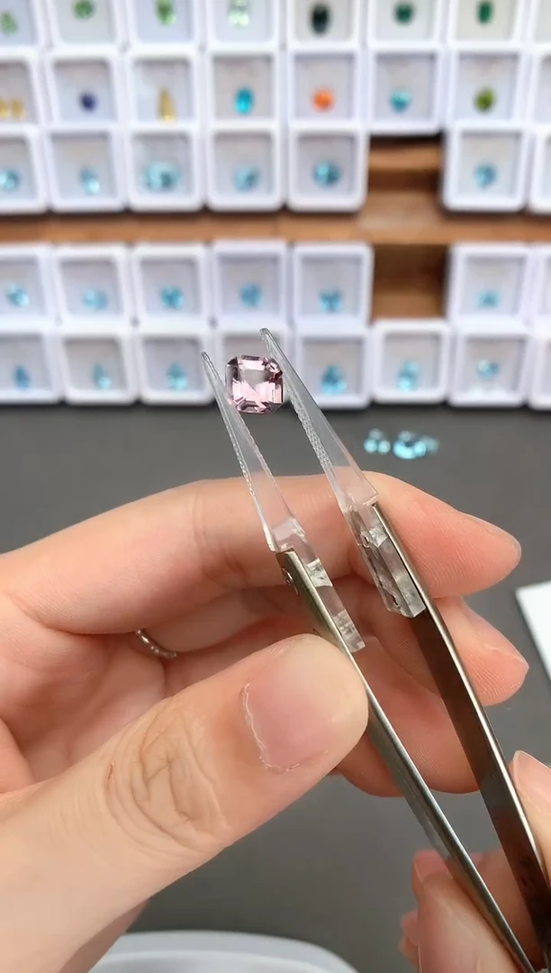 未镶嵌裸石定制碧玺1.36ct 095