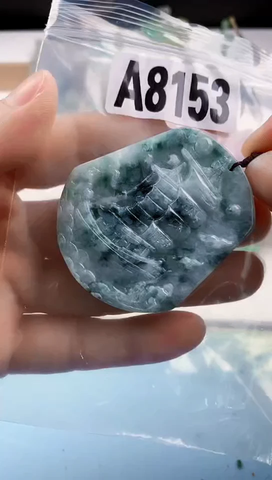 翡翠未镶嵌颈饰天然翡翠吊坠挂件