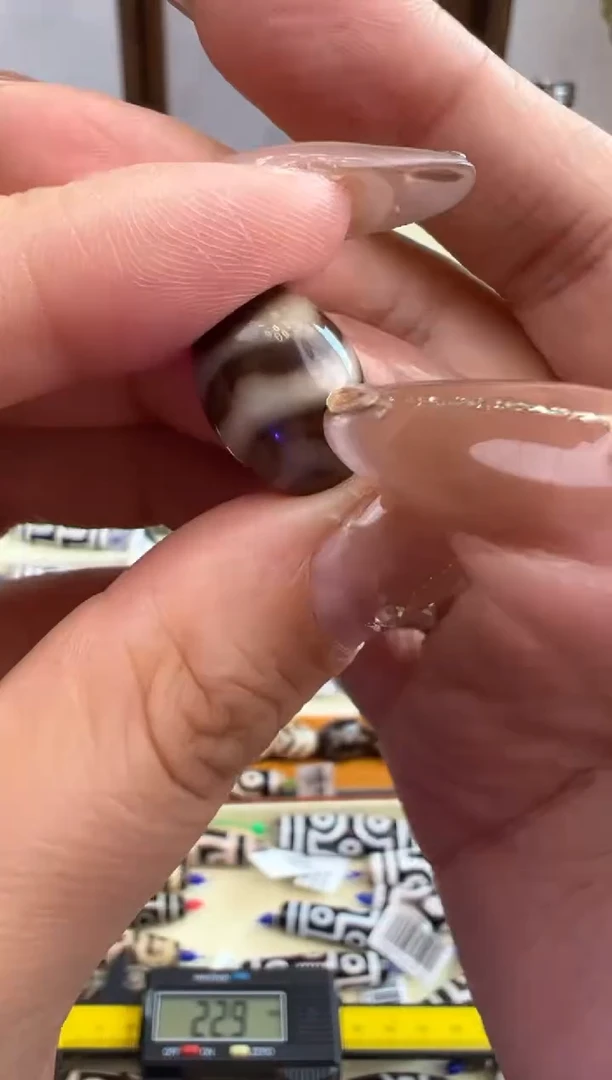 【闪购商品】玛瑙/玉髓吊坠(不含链)未镶嵌45.微瑕随机发