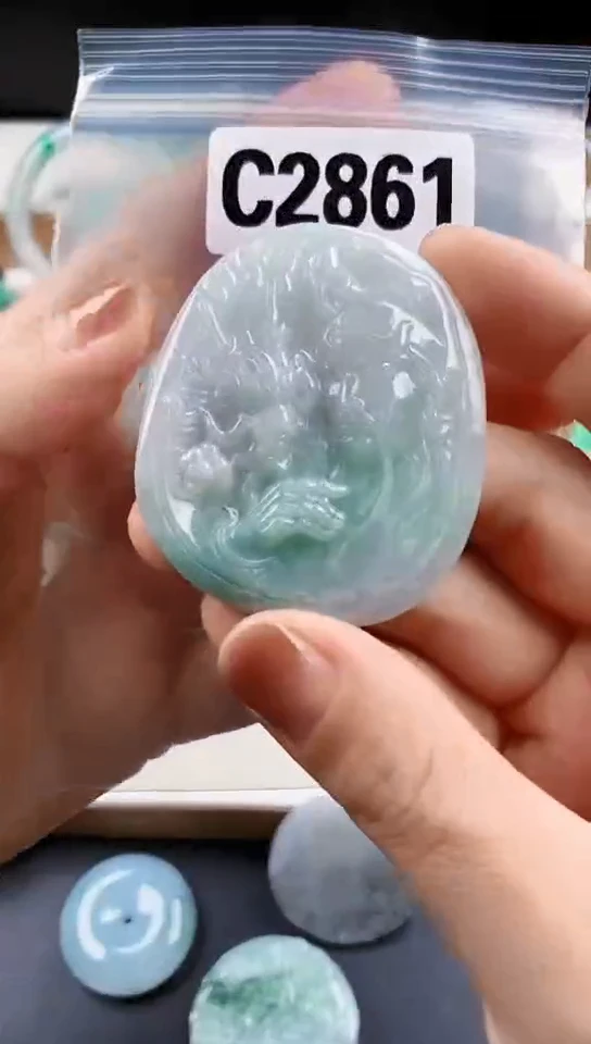 颈饰未镶嵌翡翠天然翡翠吊坠挂件