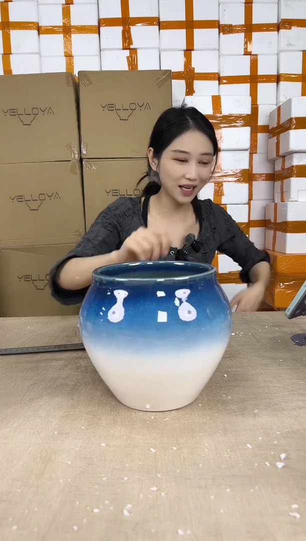 缸型渐变蓝中号18x19微瑕