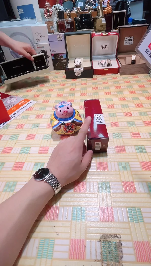 瓷片瓷器 库房到期 全部地板价@@1