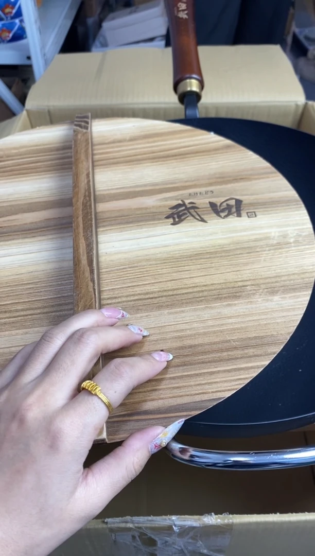 【闪购商品】瓷片隆莲瓷器欢迎大家