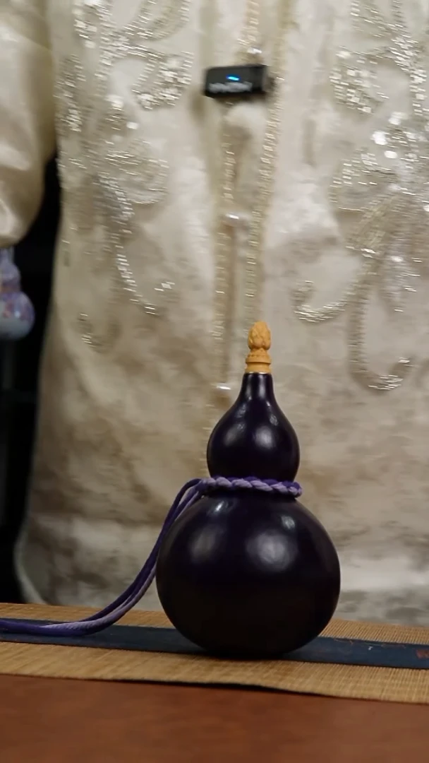 888号 天然热水酒葫芦 一物一拍（有瑕介意勿拍）