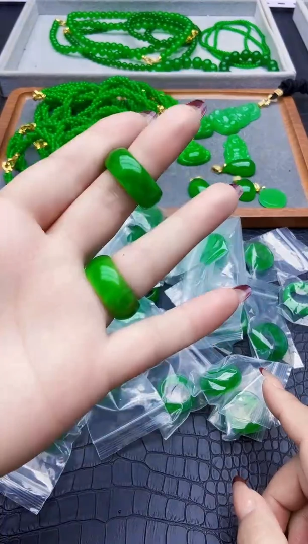 14K金镶嵌翡翠耳饰大号戒圈下单备注尺寸  无备注随机发