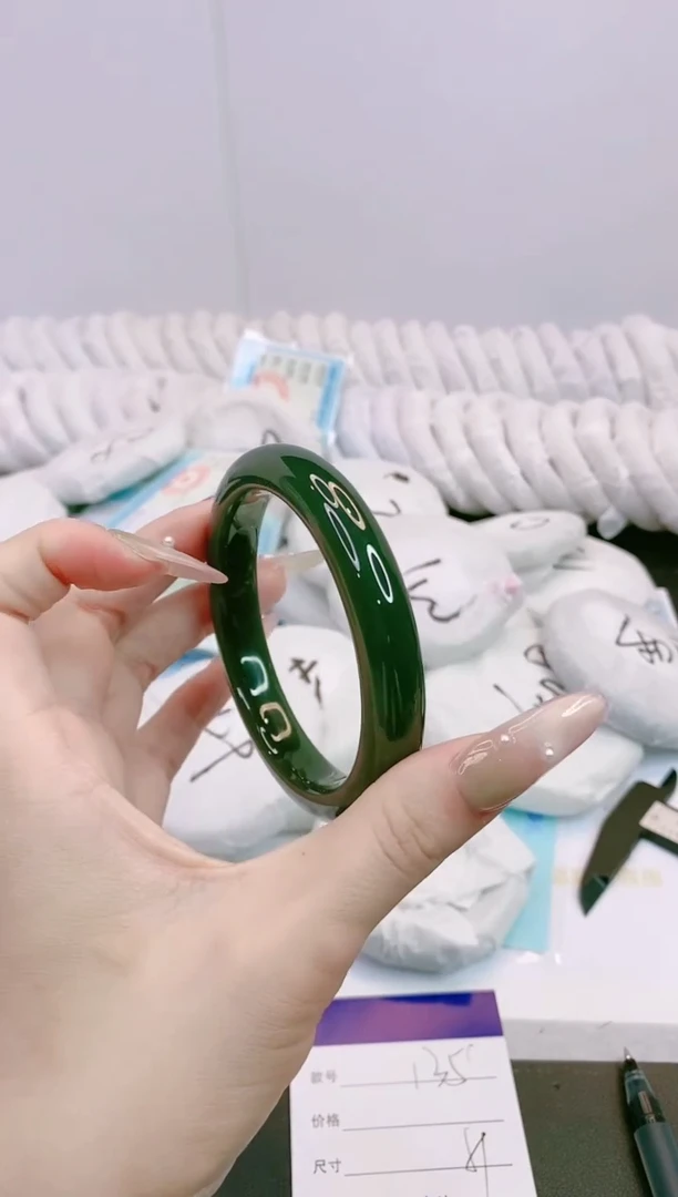 和田玉手镯未镶嵌29X135-59