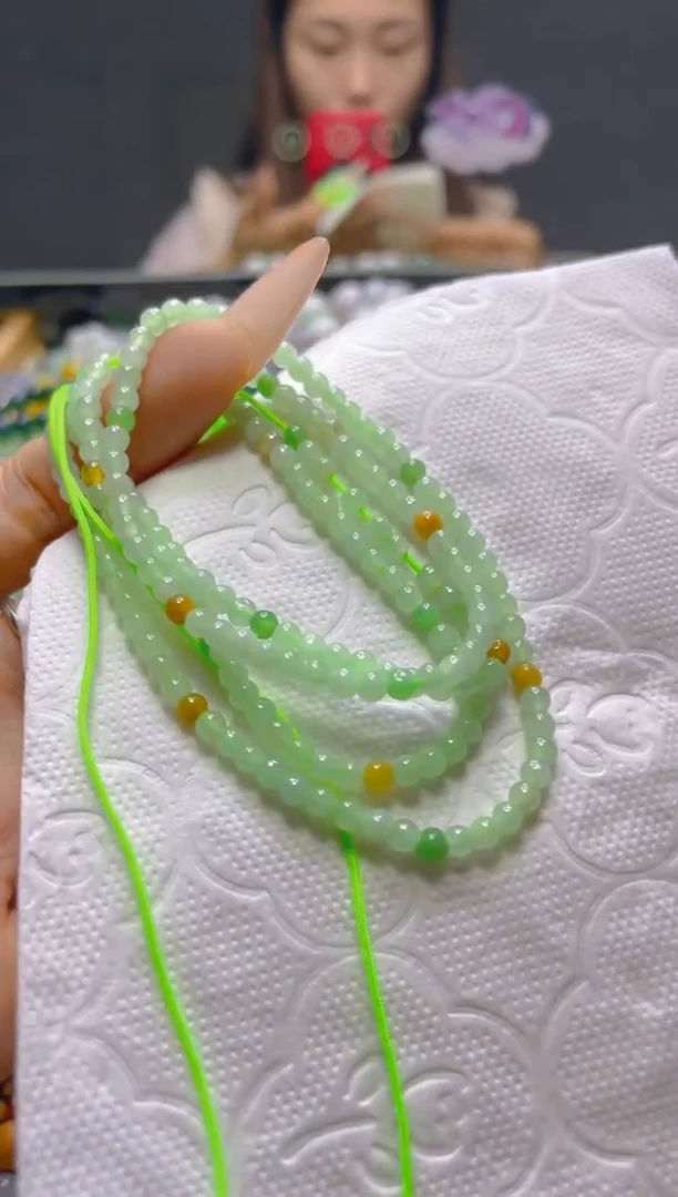 颈饰未镶嵌翡翠3MM