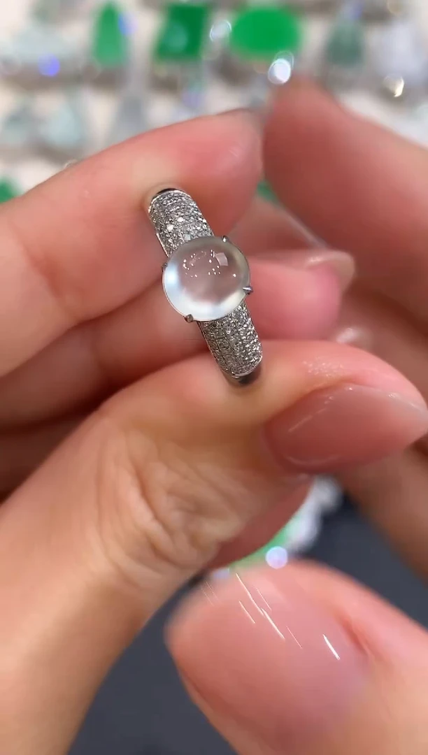 18K金镶嵌戒指翡翠q17