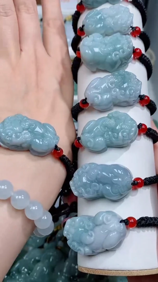 翡翠未镶嵌颈饰吊坠团购多样性发一件