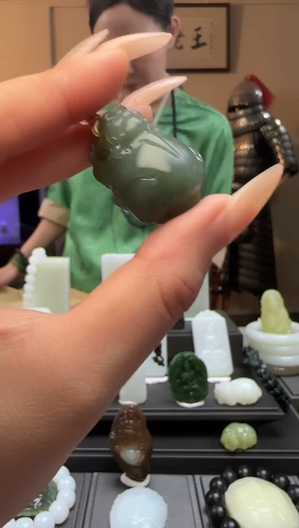 【闪购商品】和田玉且末蓝貔貅未镶嵌吊坠