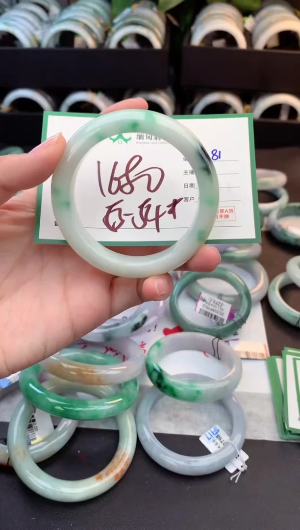 未镶嵌定制翡翠N****.毛货需精细抛光+多样性拍1发1