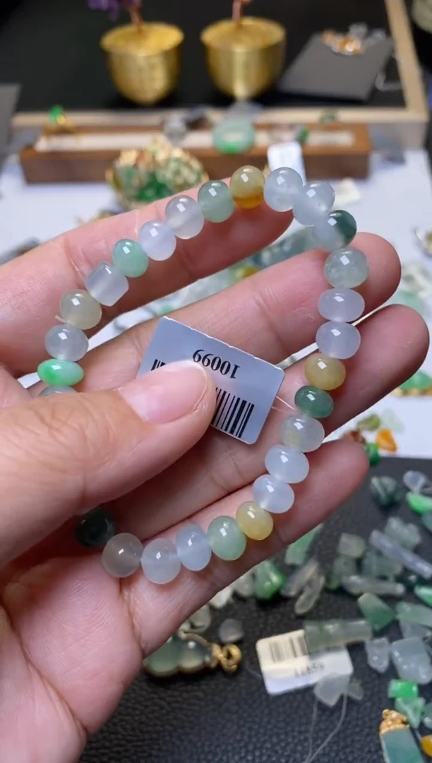 翡翠未镶嵌颈饰翡翠10099