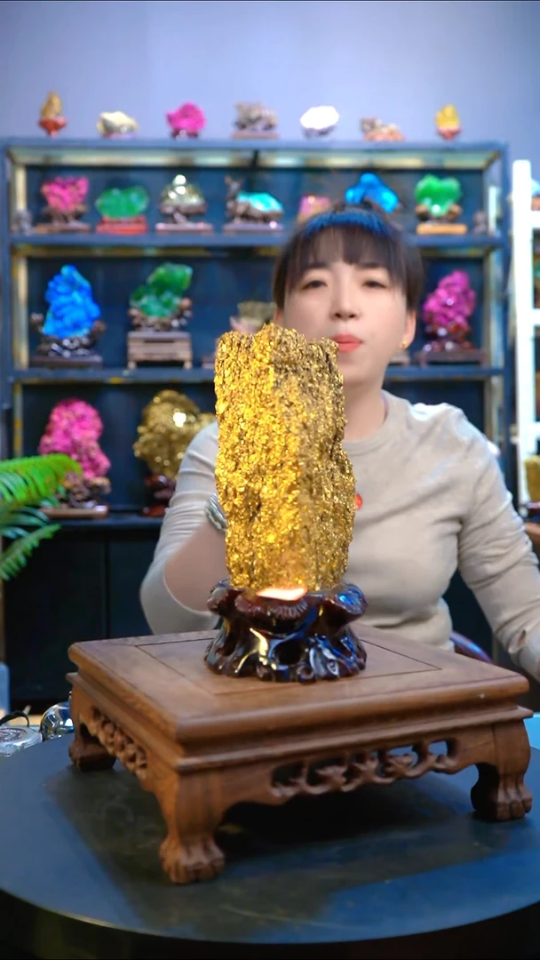 石材静***?颜色漂亮，造型奇特