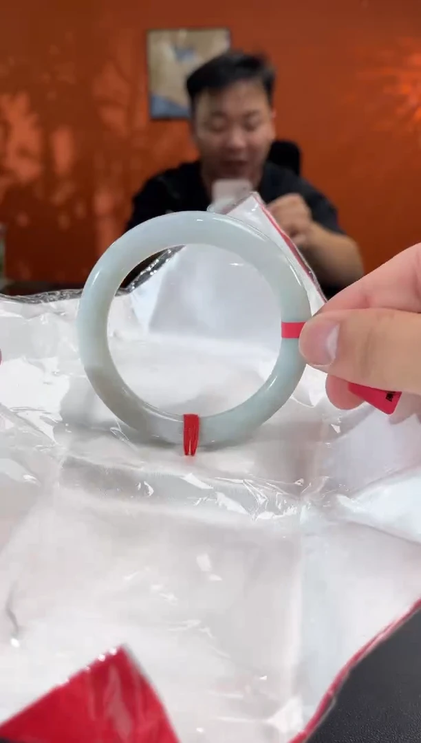 未镶嵌手镯翡翠56