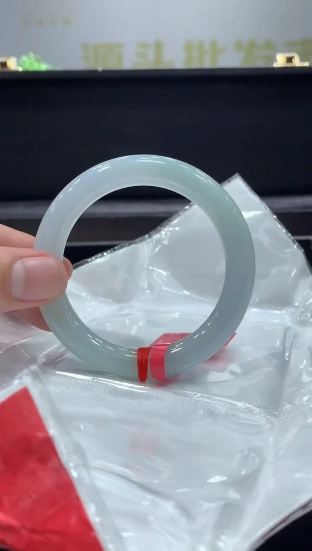 未镶嵌手镯翡翠翡翠手镯